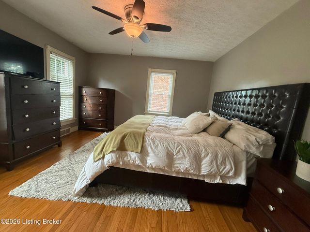 2507 Alanmede Rd, Louisville, KY 40205