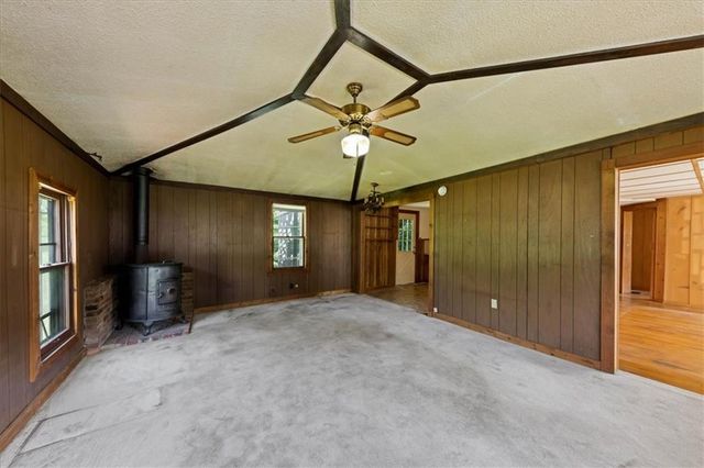 8425 Sterling Avenue, Kansas City, MO 64138