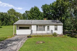 8425 Sterling Avenue, Kansas City, MO 64138
