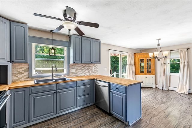 40 Fern Drive, Warren, RI 02885