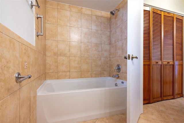 3002 CLUBVIEW DRIVE, Orlando, FL 32822