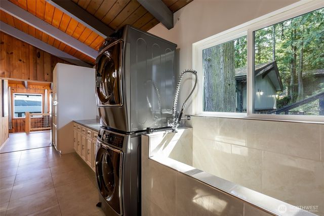 455 Mineral Point, Friday Harbor, WA 98250