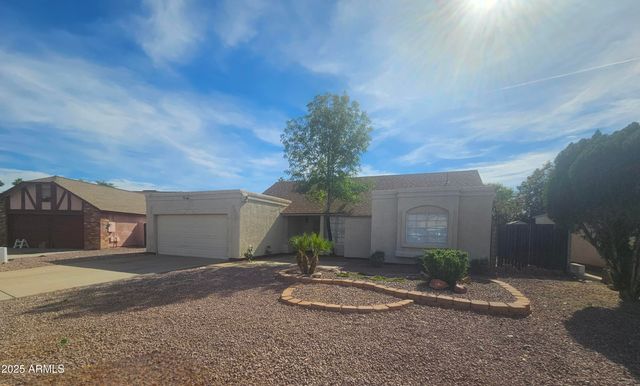 5523 W YUCCA Street, Glendale, AZ 85304