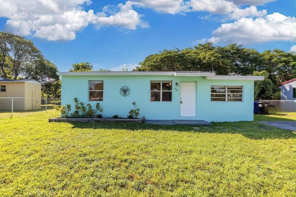 1501 NW 24th Avenue, Fort Lauderdale, FL 33311