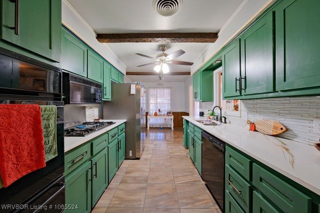 301 S Fryar Drive, Sallisaw, OK 74955