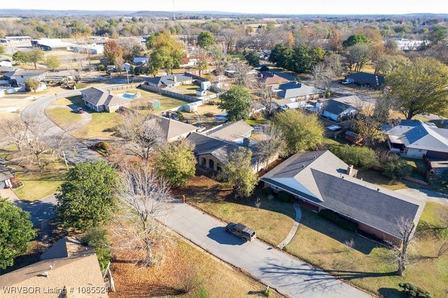 301 S Fryar Drive, Sallisaw, OK 74955