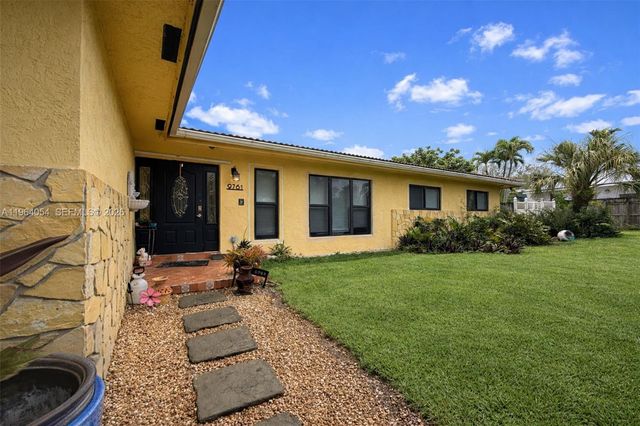 9761 SW 148th St, Miami, FL 33176