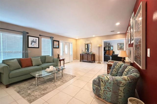 9761 SW 148th St, Miami, FL 33176