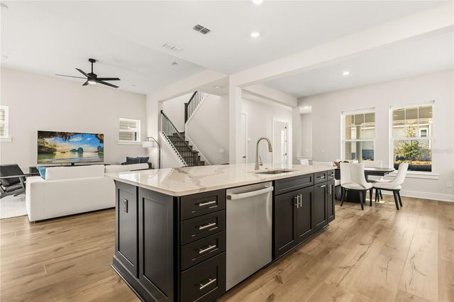 1185 WILDER OAKS WAY, Oakland, FL 34787