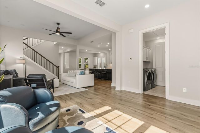 1185 WILDER OAKS WAY, Oakland, FL 34787