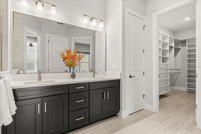 1185 WILDER OAKS WAY, Oakland, FL 34787