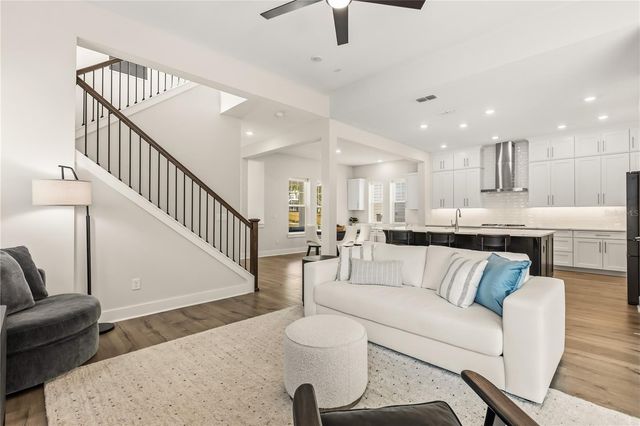 1185 WILDER OAKS WAY, Oakland, FL 34787