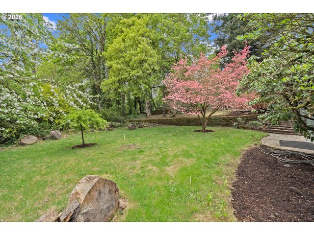 9233 Se HARNEY Ct, Portland, OR 97266