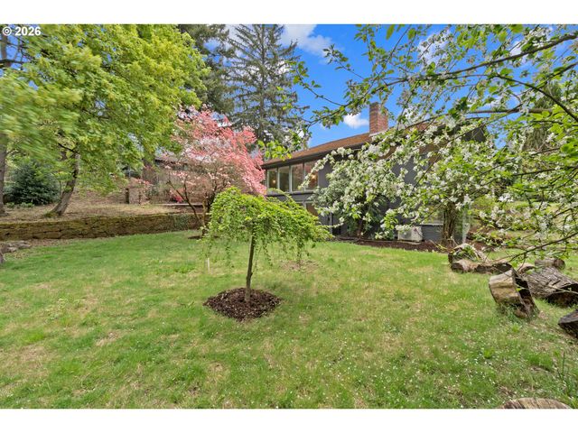 9233 Se HARNEY Ct, Portland, OR 97266