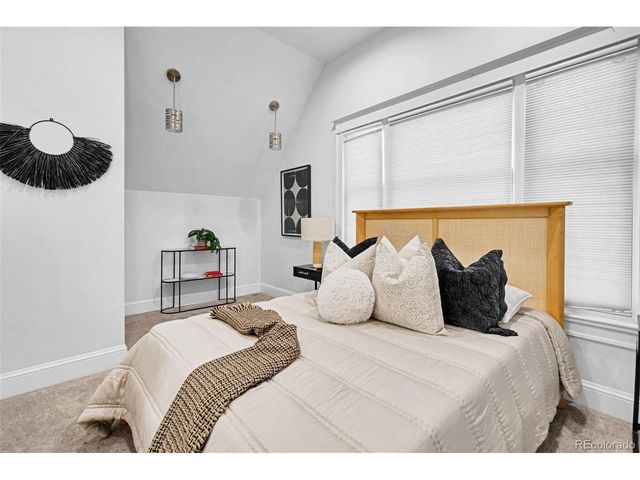 960 N Downing St, Denver, CO 80218