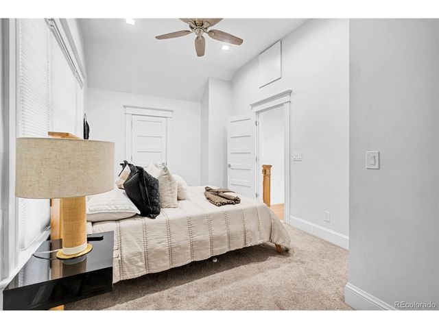 960 N Downing St, Denver, CO 80218