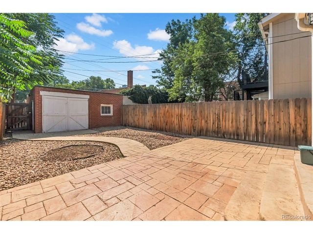 960 N Downing St, Denver, CO 80218