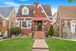 2849 N Merrimac Avenue, Chicago, IL 60634