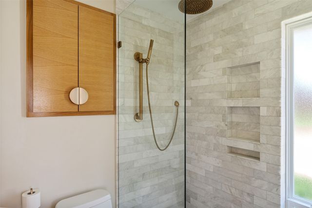 822 Valencia Street, Dallas, TX 75223