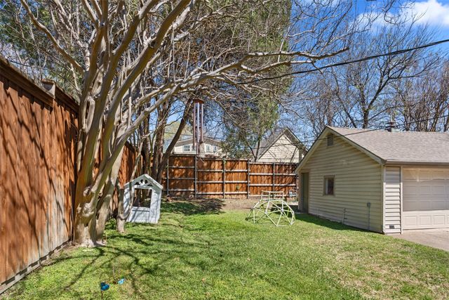 822 Valencia Street, Dallas, TX 75223