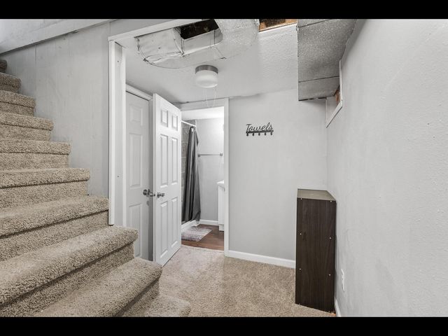 2631 Thomas Avenue N, Minneapolis, MN 55411