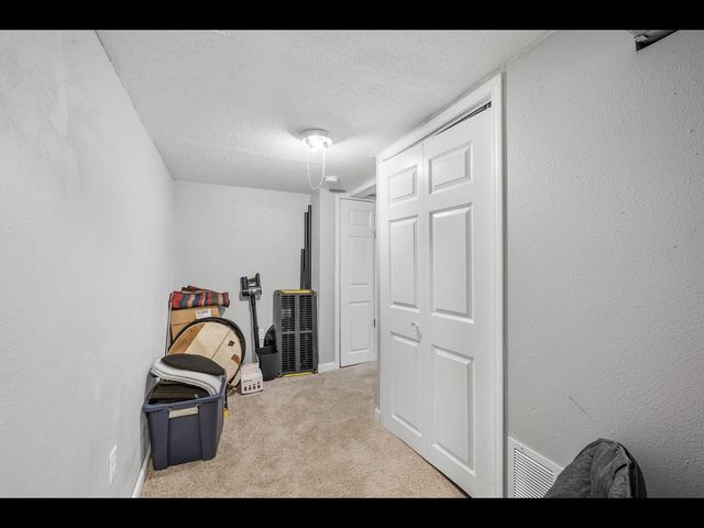 2631 Thomas Avenue N, Minneapolis, MN 55411