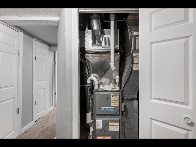 2631 Thomas Avenue N, Minneapolis, MN 55411