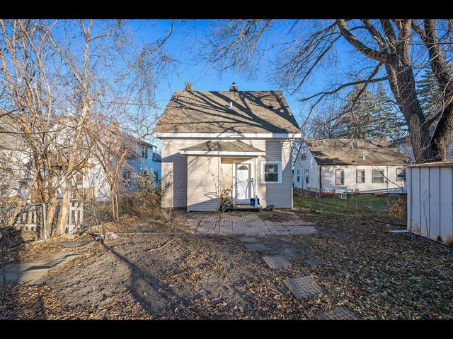 2631 Thomas Avenue N, Minneapolis, MN 55411