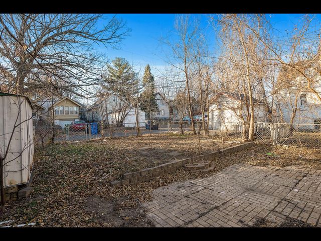 2631 Thomas Avenue N, Minneapolis, MN 55411