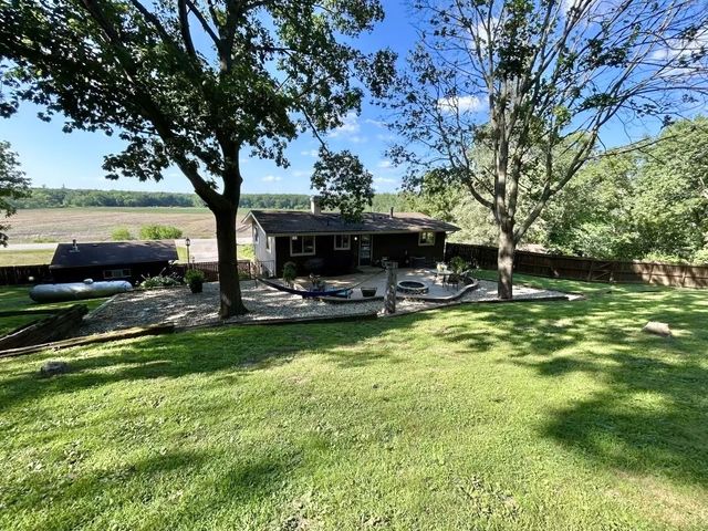 164 N 2551st Road, Peru, IL 61354