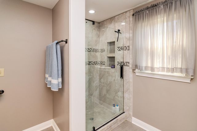 103 Lakeshore Court, Georgetown, KY 40324