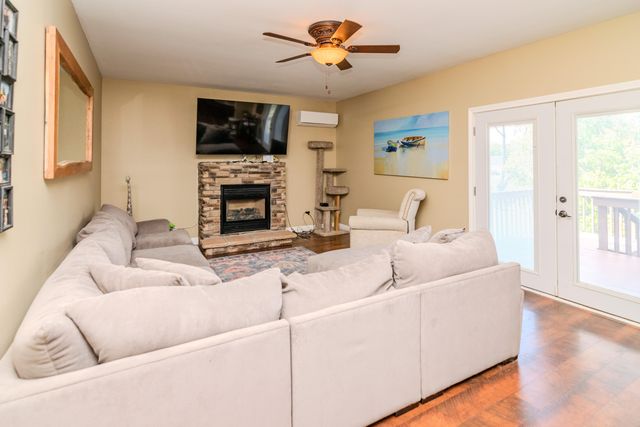 103 Lakeshore Court, Georgetown, KY 40324