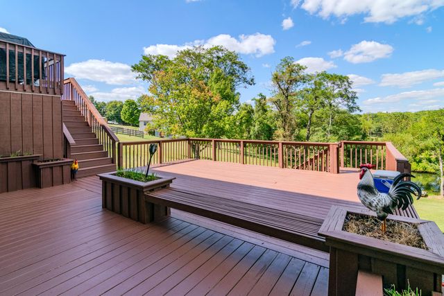 103 Lakeshore Court, Georgetown, KY 40324