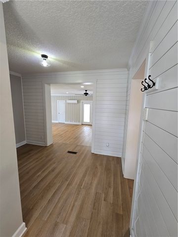 808 Euclid Ave, Waycross, GA 31501