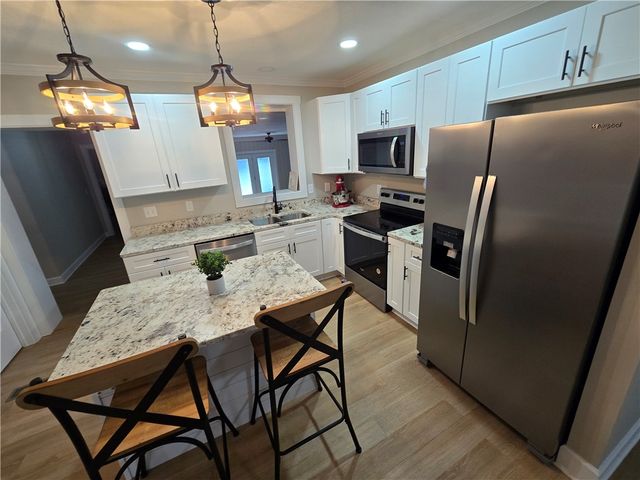 808 Euclid Ave, Waycross, GA 31501