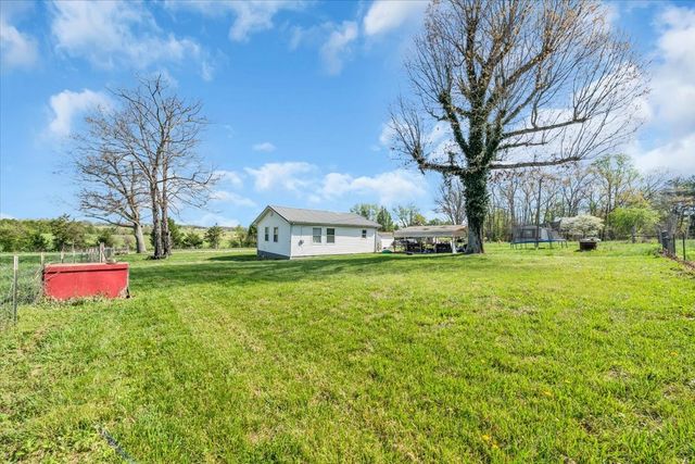 784 Burch Ln, Mcminnville, TN 37110