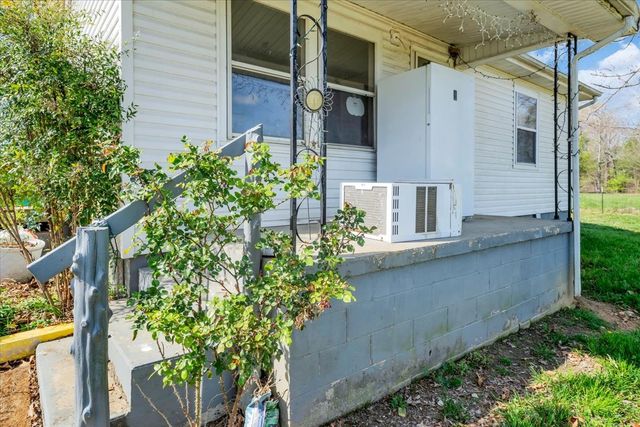 784 Burch Ln, Mcminnville, TN 37110