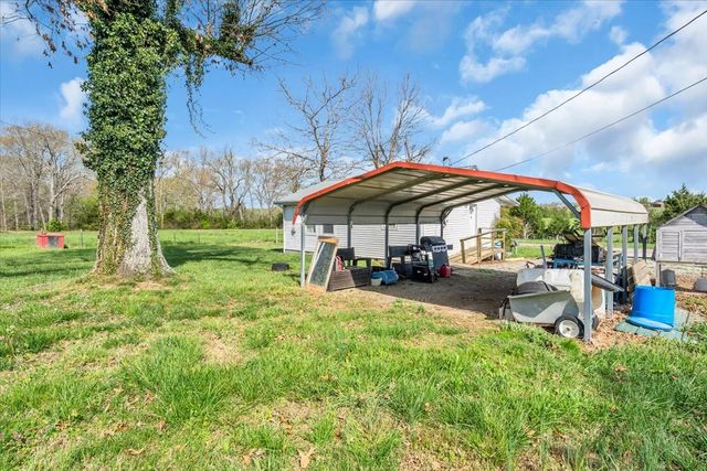 784 Burch Ln, Mcminnville, TN 37110
