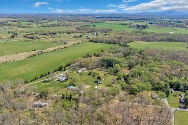 784 Burch Ln, Mcminnville, TN 37110