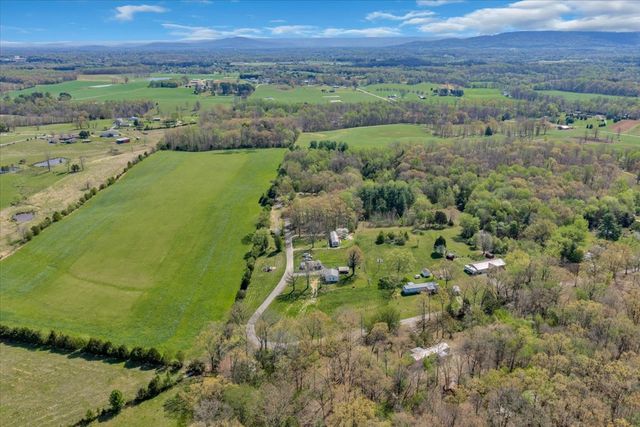 784 Burch Ln, Mcminnville, TN 37110