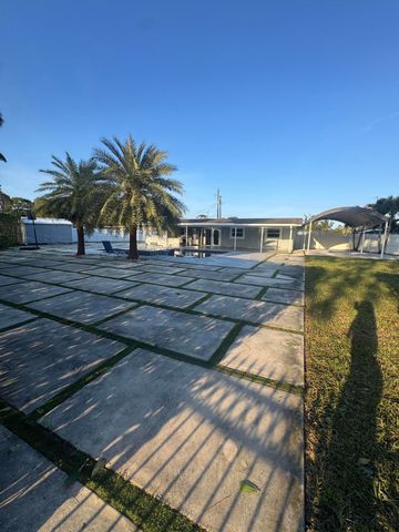 2591 Rosehaven Road, West Palm Beach, FL 33415