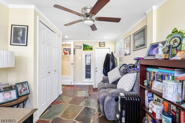16 Fairmount Ave, Clifton City, NJ 07011