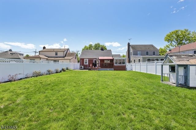 16 Fairmount Ave, Clifton City, NJ 07011