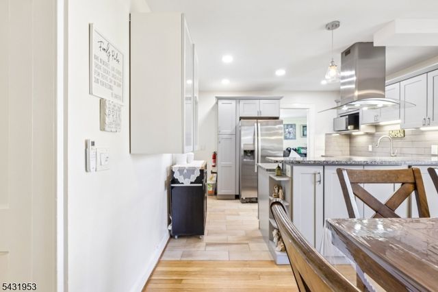16 Fairmount Ave, Clifton City, NJ 07011
