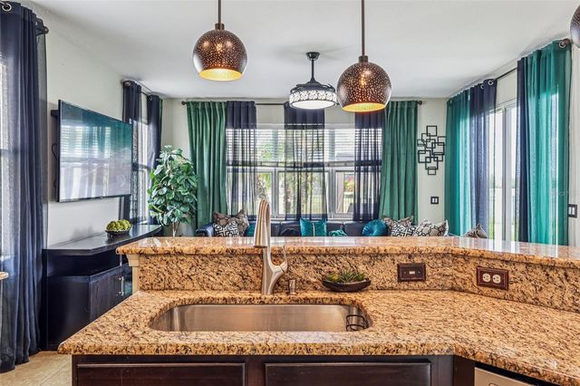 2813 SAIL BREEZE WAY, Kissimmee, FL 34744