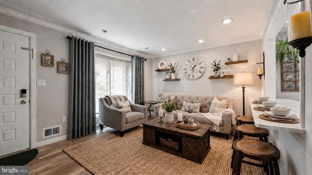 35 BALTUSROL ST, Hamilton, NJ 08690