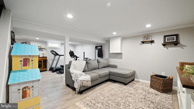 35 BALTUSROL ST, Hamilton, NJ 08690