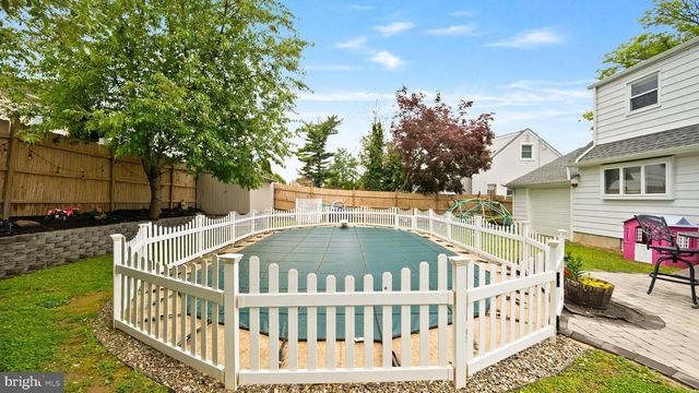 35 BALTUSROL ST, Hamilton, NJ 08690