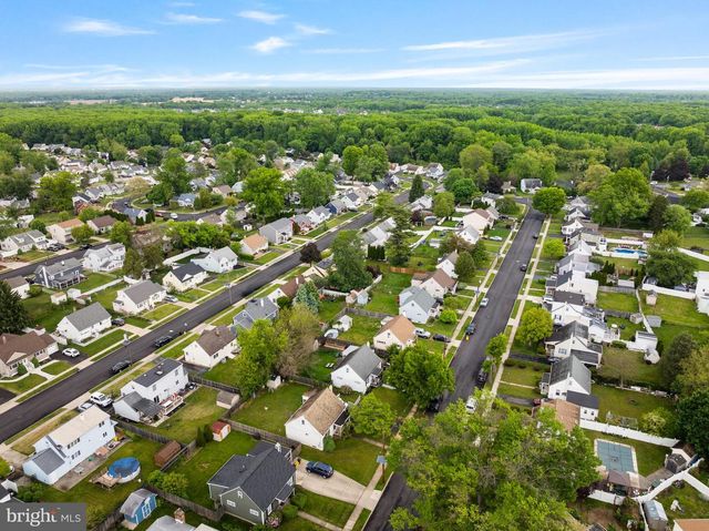 35 BALTUSROL ST, Hamilton, NJ 08690