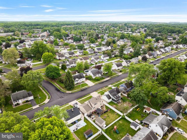 35 BALTUSROL ST, Hamilton, NJ 08690
